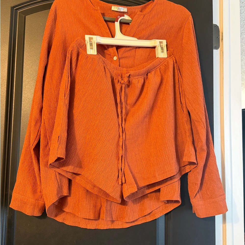 Elegant Women's Orange Blouse